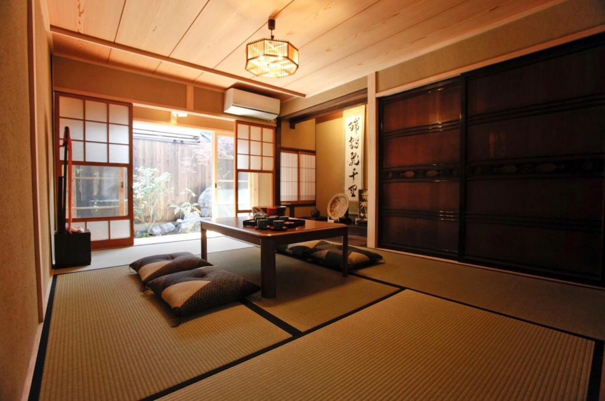 京町家の宿 三石 كيوتو المظهر الخارجي الصورة